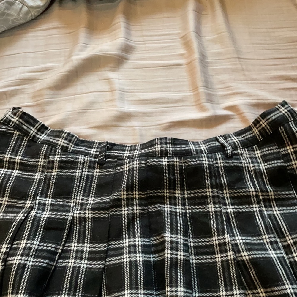 Plaid Pleated Skirt - Picture 3 of 3